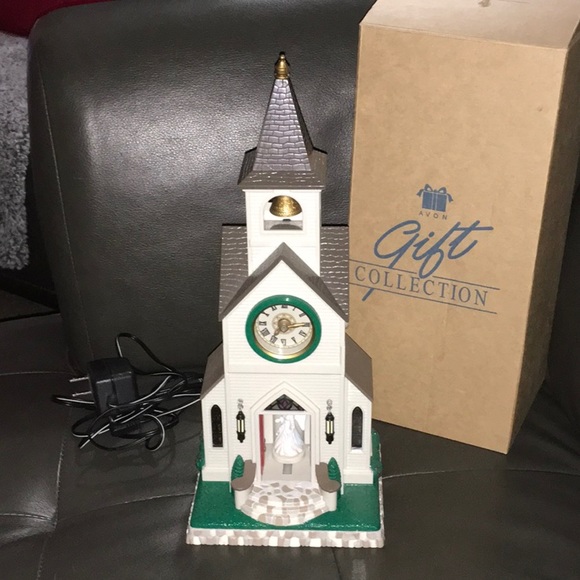 **SOLD**Avon Gift Collection  adjectives Inspirational Chapel - Picture 1 of 6